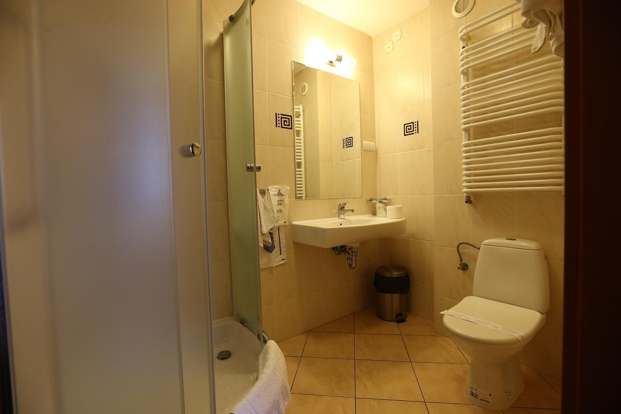 Hotel Korona ชีคฮานูฟ ห้อง รูปภาพ